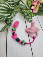 Load image into Gallery viewer, Hot Pink &amp; Leaf Mouse Pacifier Clip
