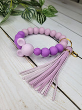 Load image into Gallery viewer, Lavender Mouse Wristlet
