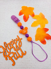 Load image into Gallery viewer, Purple Pumpkin Mouse Pacifier Clip
